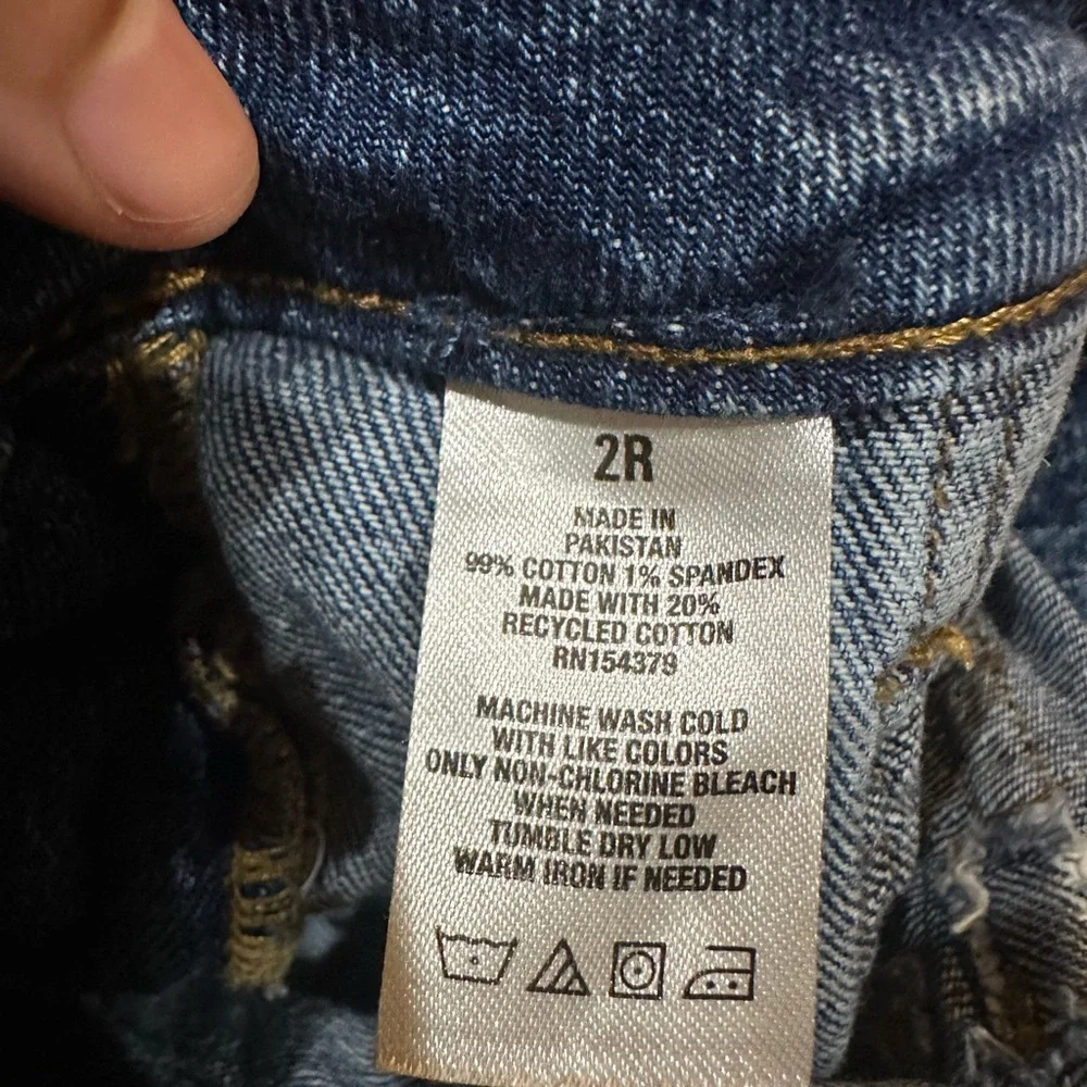 Aeropostale Blue Relaxed Jeans with Subtle Fading - Picture 7 of 7